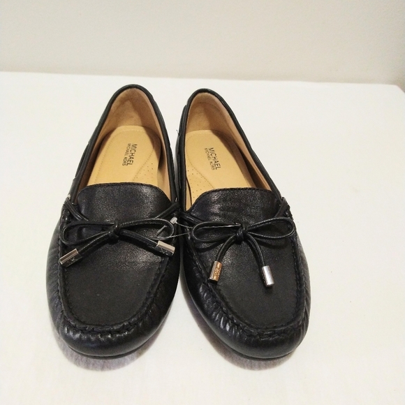 Michael Kors Sutton Leather Moccasin Flats - Picture 8 of 12